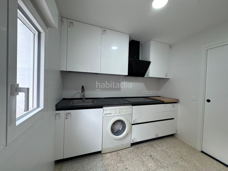 Foto f068b7b8-00e1-4aba-a815-0213b4915906. Alquiler piso en avenida de españa 15 estudiantes. varios pisos, diferentes precios en Cáceres