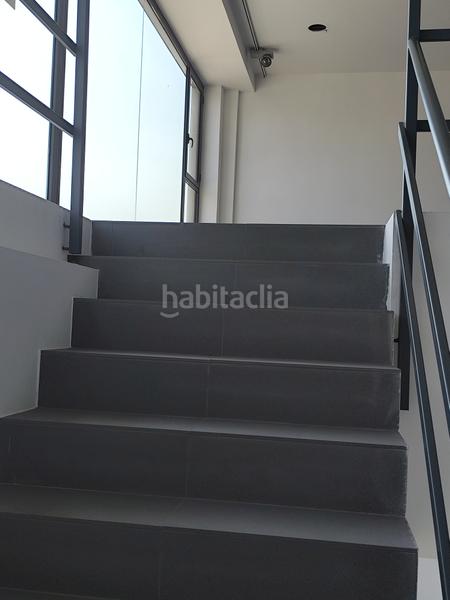 Foto 4f252ffa-9ef1-4904-a2f5-affd2768405b. Alquiler local comercial planta doble de 444m2 en Sant Cugat del Vallès