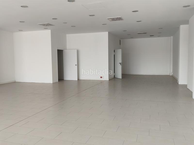 Foto ed3dfba1-54a5-4a2f-b717-8b917430af59. Alquiler local comercial planta doble de 444m2 en Sant Cugat del Vallès