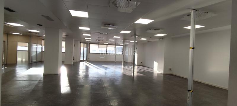 Foto 2606d2a9-8bd2-405c-bdf2-af3c940dc212. Alquiler oficina  de 313m2 em alquiler en esplugues en Esplugues de Llobregat