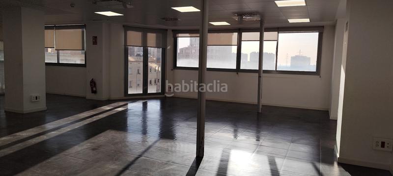 Foto 4b55bfc2-1c6e-488c-9d28-223fc90ea02b. Alquiler oficina  de 313m2 em alquiler en esplugues en Esplugues de Llobregat