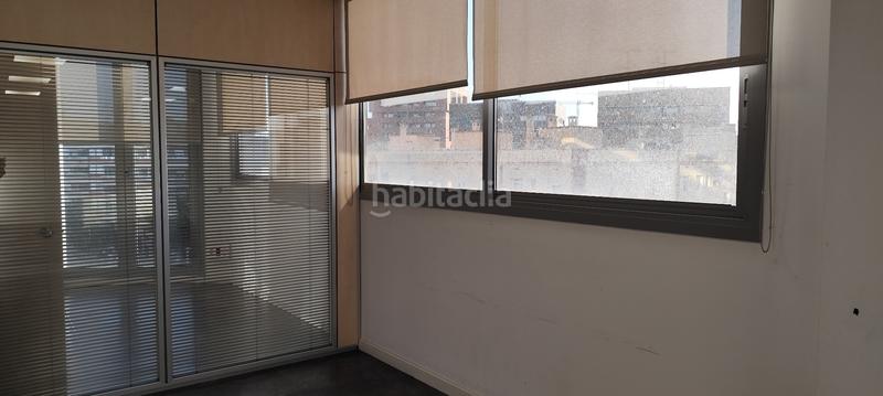 Foto b8e4fdfd-22c2-45f0-9423-cd8590eb3f00. Lloguer oficina a El Gall Esplugues de Llobregat
