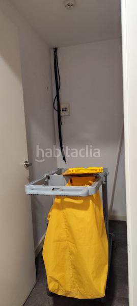 Foto cb45a98c-02e9-4fe2-967b-14341a6fc1f3. Lloguer oficina a El Gall Esplugues de Llobregat