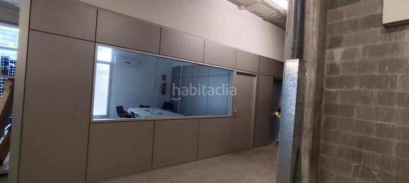 Foto 4a545bdb-f40f-4845-b815-060e890703fa. Industrial building in Granvia LH Hospitalet de Llobregat (L´)