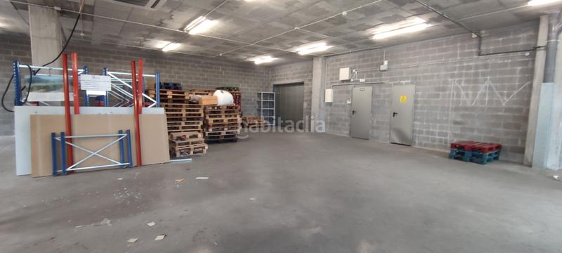 Foto 9740d352-9c6a-4036-b440-bed519f4bf7b. Industrial building in Granvia LH Hospitalet de Llobregat (L´)