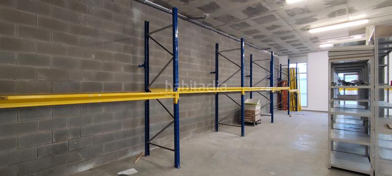 Foto 99f7eaa5-d9f4-4f66-ad80-f6efe4263732. Industrial building in Granvia LH Hospitalet de Llobregat (L´)