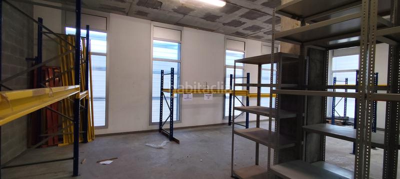Foto dcb3d69f-4b08-41c8-bcbf-582f9c9c5b6a. Industrial building in Granvia LH Hospitalet de Llobregat (L´)