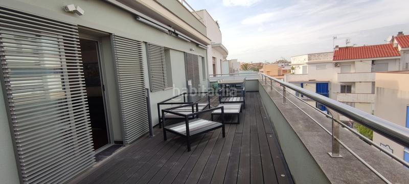 Foto 683e475c-3aac-41f9-baeb-585ae436344a. Ático atico con encanto + 2 terrazas + solarium + parking + trastero en Sitges