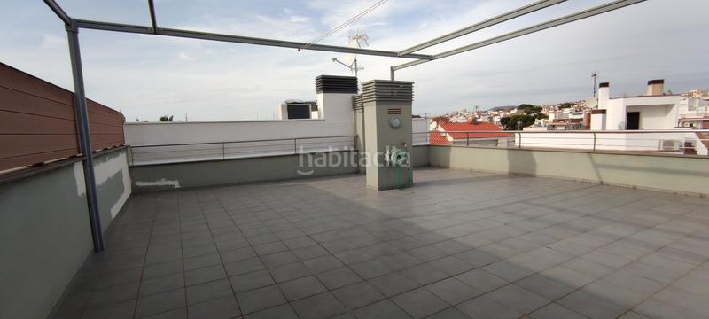 Foto ab8b2a03-ee2c-41b8-9717-70c9fdf21304. Ático atico con encanto + 2 terrazas + solarium + parking + trastero en Sitges