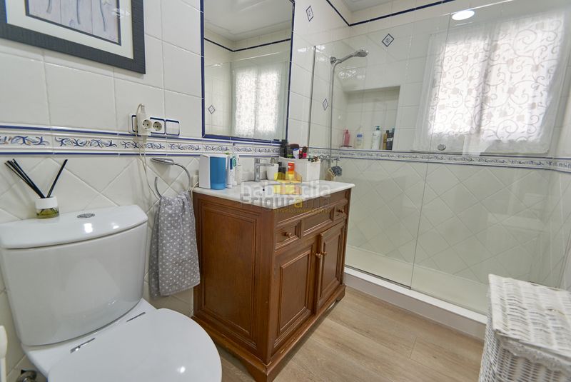 Foto 0b370992-84ff-4ce3-8b47-6a5d31dca06e. Xalet a passeig de bellavista 56 a Montmar Castelldefels