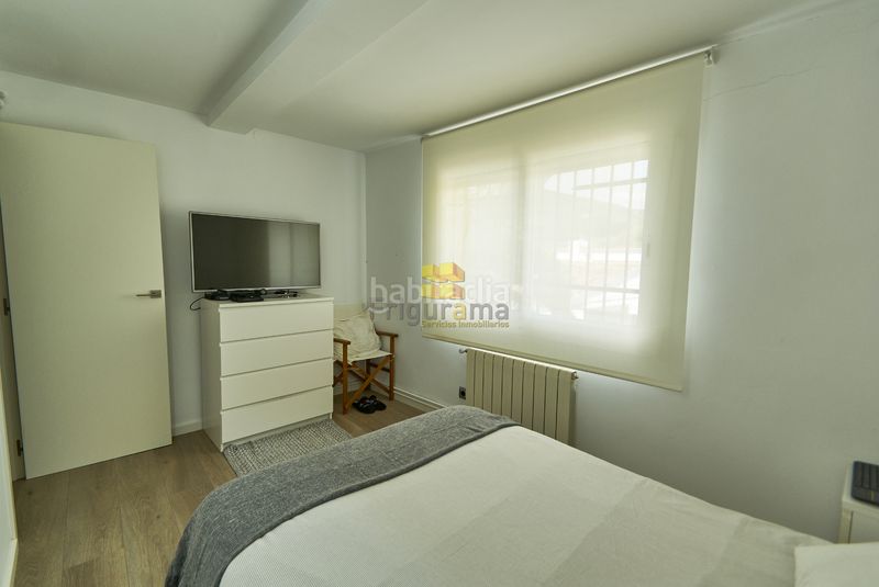 Foto 1e10d76b-706a-4d80-94f5-b7a51173f070. Xalet a passeig de bellavista 56 a Montmar Castelldefels