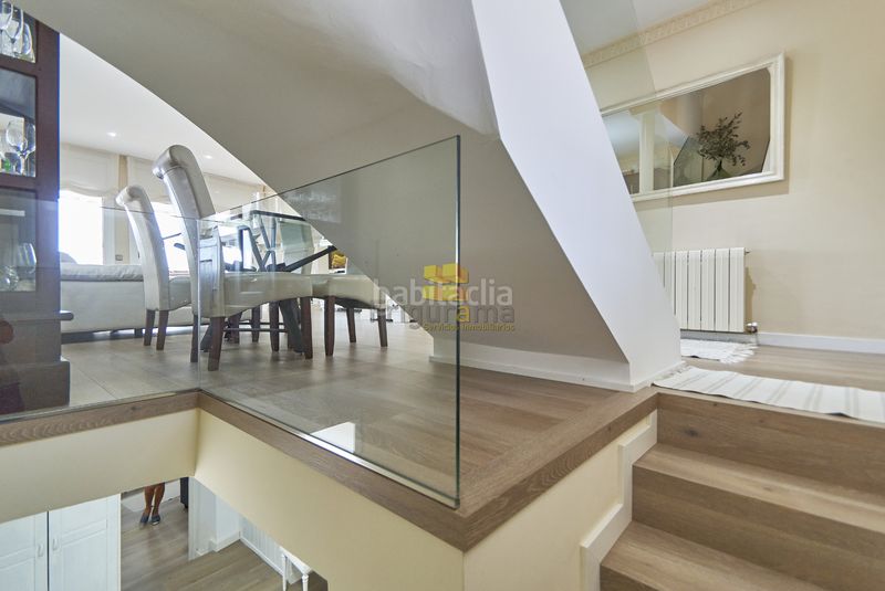 Foto 2a9e6680-9ba6-43dd-9a79-62fc17b0cd7f. Xalet a passeig de bellavista 56 a Montmar Castelldefels