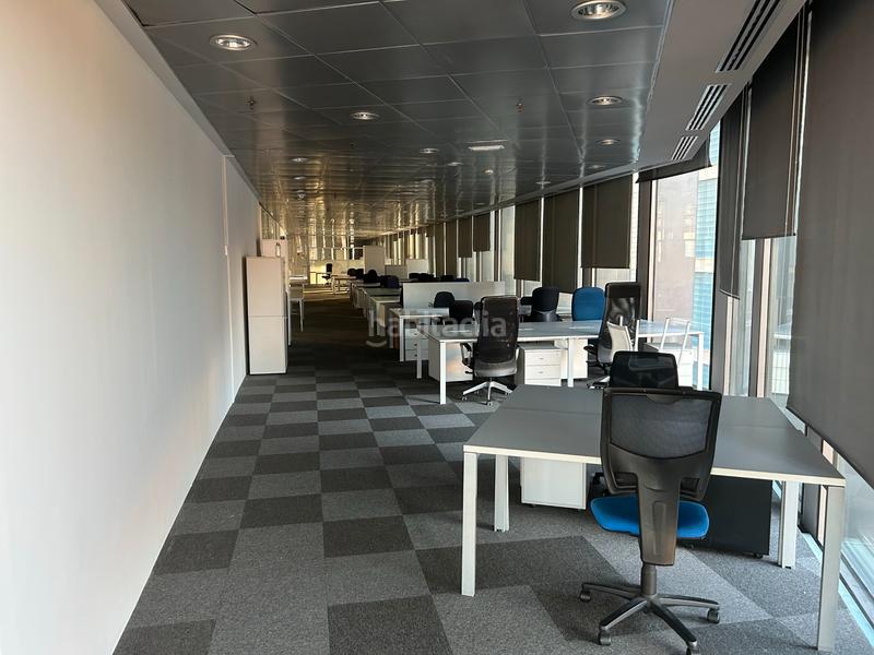 Foto ff4f53ae-b5ee-48f7-b2b3-0baf8d254a34. Location bureau dans El Parc i la Llacuna del Poblenou Barcelona