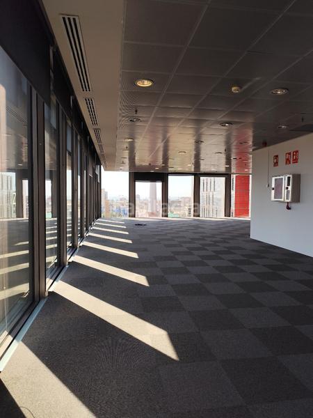 Foto 50d7ffd2-429b-4bd4-9ba4-9f279133cf46. Rent office space in El Parc i la Llacuna del Poblenou Barcelona