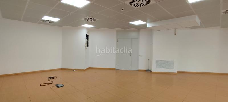 Foto 88adbd95-1513-43eb-9f76-e73ac42b452c. Alquiler oficina  con terraza en alquiler en Sant Cugat del Vallès