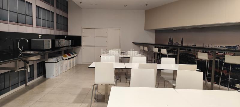 Foto 08fdc077-f6d7-48d3-bfc5-42d3009ab32d. Miete büro mit parking in Santa Eulàlia Hospitalet de Llobregat (L´)