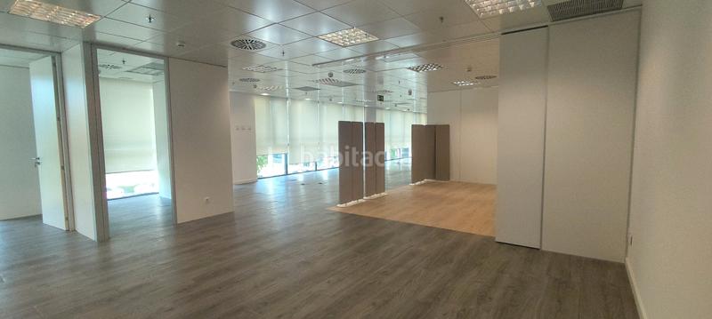 Foto 3ee2d636-29b8-4429-9e1d-ab10c25ab32f. Rent office space with parking in Santa Eulàlia Hospitalet de Llobregat (L´)