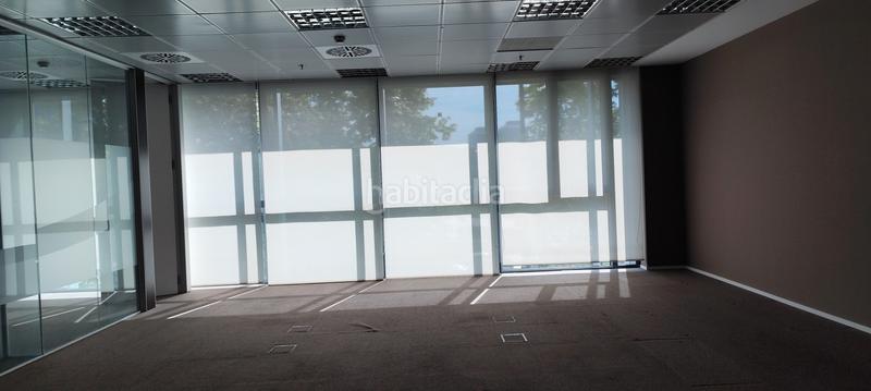 Foto e7a2e95f-1243-4f4b-b427-b9084cac1546. Rent office space with parking in Santa Eulàlia Hospitalet de Llobregat (L´)