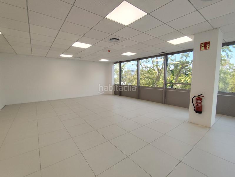 Foto 8a10ca70-2056-4e82-ac2b-778e6bbe30d1. Miete büro mit heizung parking in Roquetes-Can Magí Sant Cugat del Vallès