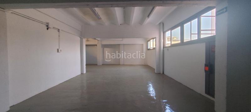 Foto 38c0d33a-3dae-4847-bf88-87057c0b8ebd. Alquiler oficina local en alquiler en edificio industrial en Esplugues de Llobregat