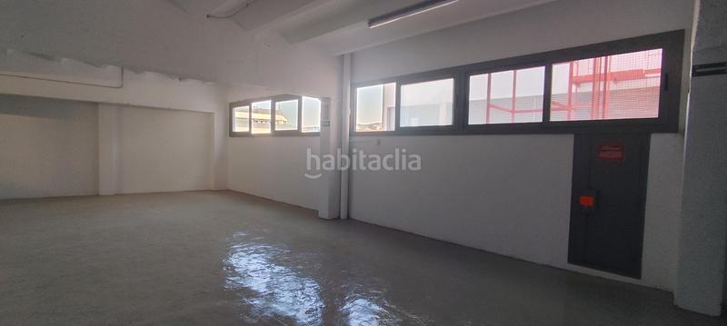 Foto 504a2850-9eb3-4f37-890c-946e4bb46b77. Alquiler oficina local en alquiler en edificio industrial en Esplugues de Llobregat
