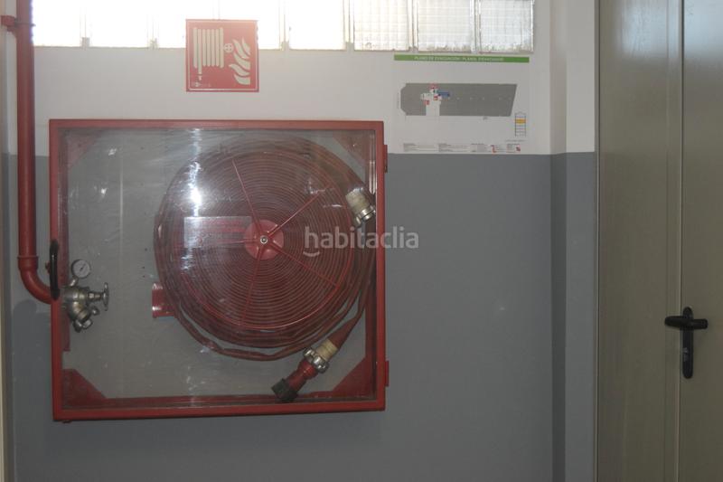 Foto 746545b6-ed7d-4db3-9256-327d6691d9f6. Alquiler oficina local en alquiler en edificio industrial en Esplugues de Llobregat