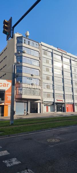 Foto 9869d4e3-7380-4e3c-8065-ac94cd8c905c. Alquiler oficina local en alquiler en edificio industrial en Esplugues de Llobregat