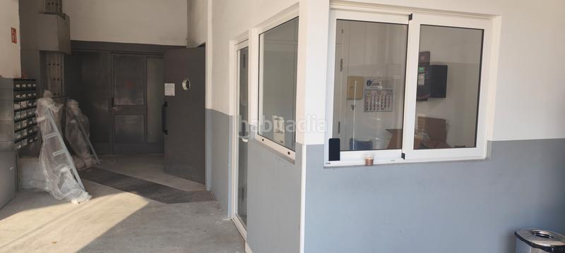 Foto e4d20337-e501-45bf-b368-da0aa3a3d6e4. Alquiler oficina local en alquiler en edificio industrial en Esplugues de Llobregat