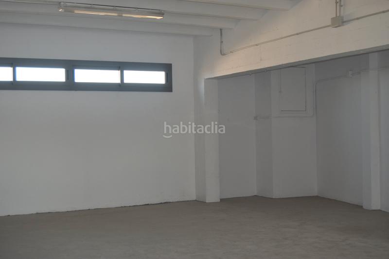Foto fcbe5dd5-cece-49e4-8e81-1f144ea1496d. Alquiler oficina local en alquiler en edificio industrial en Esplugues de Llobregat