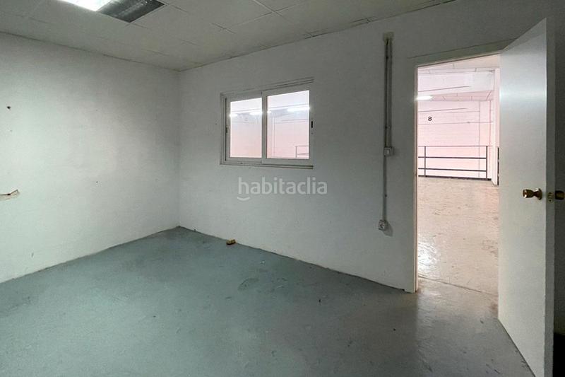 Foto 4481a94c-578a-4370-b93a-678e06c858c0. Alquiler nave industrial alquiler de nave industrial en almeda en Cornellà de Llobregat