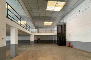 Nave industrial en Carrer Albert Einstein