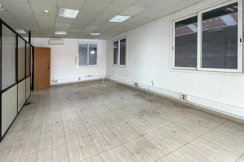 Foto fe6445be-ca4b-4548-9836-94ea27667583. Alquiler nave industrial alquiler de nave industrial en almeda en Cornellà de Llobregat