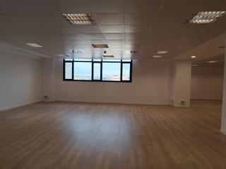 Location Bureau  Avinguda de cornellà. Oficina en alquiler av. cornella