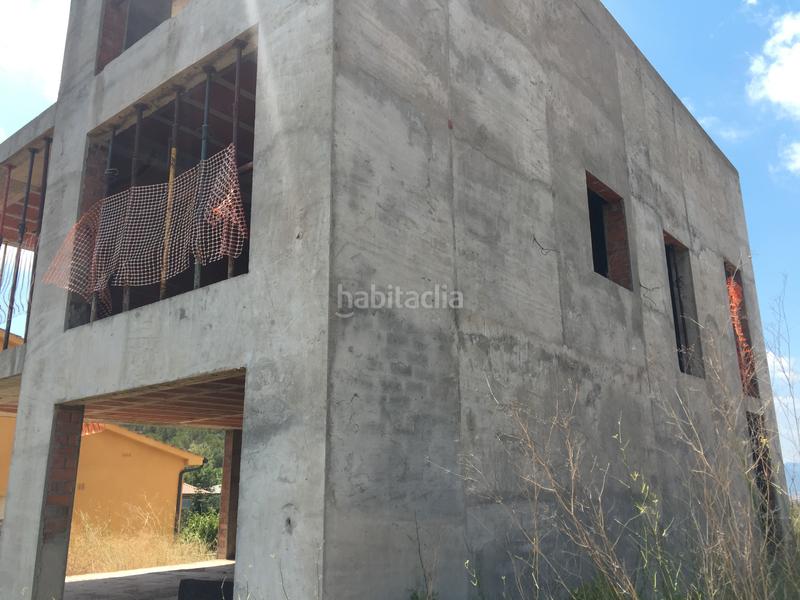 Foto aa2049b0-8a9d-4408-93bd-a4b9ff0ad068. Terreno residenziale in camí de can biosca 30 in La Miranda-Can Candeler Sant Just Desvern