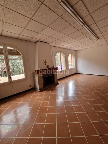 Foto 599fbb41-488f-4b93-8513-96fab0395e77. Casa amb aparcament a Eixample Sant Joan Despí