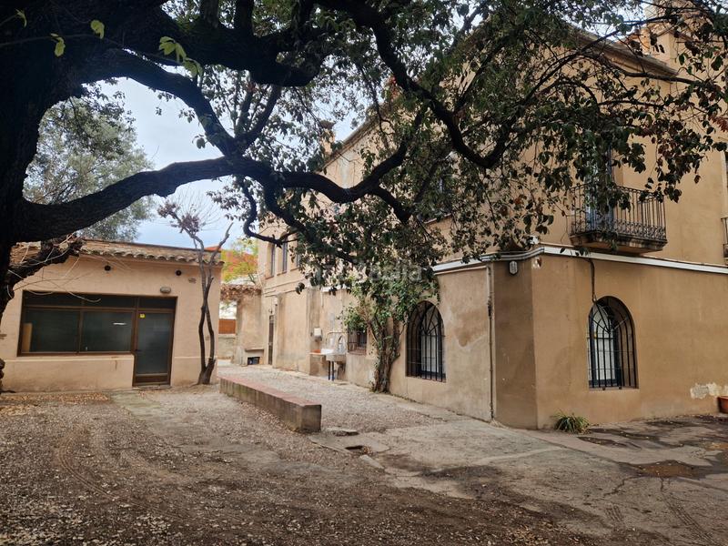 Foto 8f865009-fbe8-4b51-bde4-c486177ae3d4. Casa amb aparcament a Eixample Sant Joan Despí