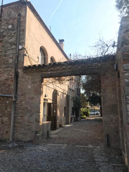 Foto ccc008d4-f1d1-4d5d-91e6-deae347a01dd. Casa amb aparcament a Eixample Sant Joan Despí