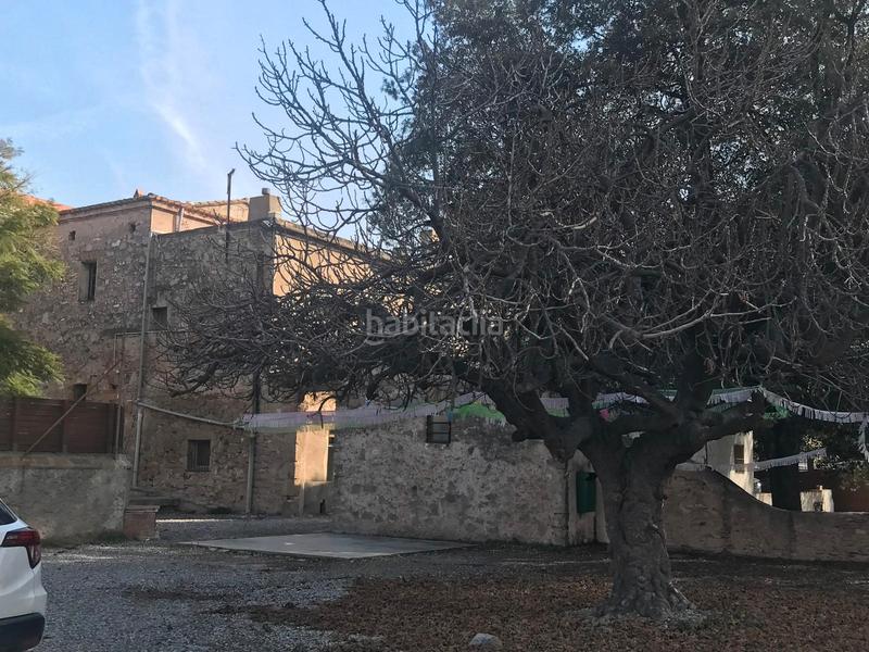 Foto fcb6478f-ccb1-4648-9c7f-38a96555a5c2. Casa amb aparcament a Eixample Sant Joan Despí