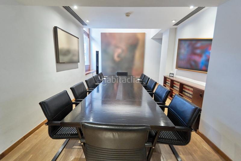 Foto 37bef1e8-10ec-48c8-84cf-e5f21b1687c8. Oficina se vende local/oficina en calle freixa en Barcelona