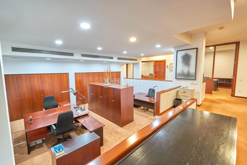 Foto 4e9312f1-a3b1-4dc8-8a18-59fcdb46affd. Oficina se vende local/oficina en calle freixa en Barcelona