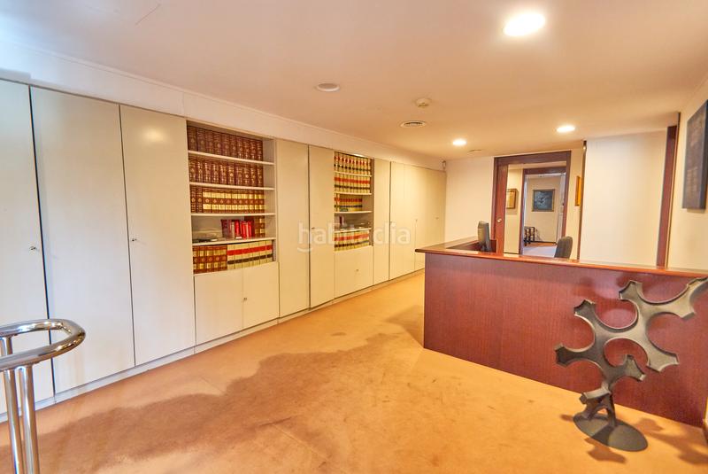 Foto 6a379a4d-7adc-4410-b5a7-f77a57b2e550. Oficina se vende local/oficina en calle freixa en Barcelona