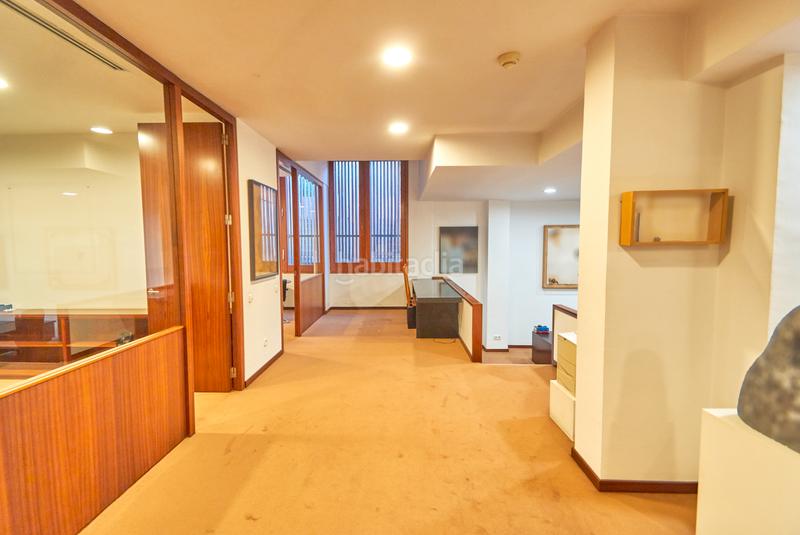 Foto 7207a95d-f0f2-45a2-b28e-cb1791a79d03. Oficina se vende local/oficina en calle freixa en Barcelona