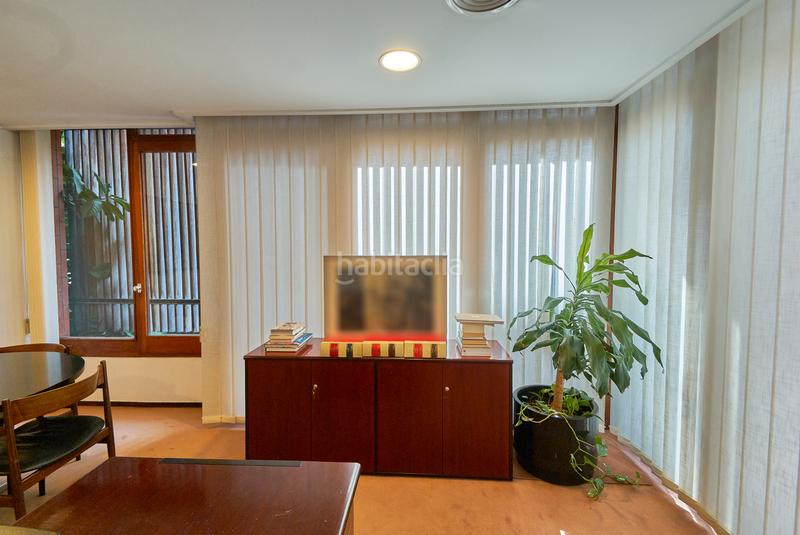 Foto 8517c226-b4d6-4bb4-a0f8-87c64bc76b66. Oficina se vende local/oficina en calle freixa en Barcelona