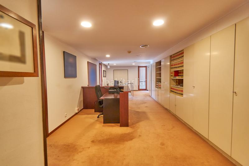 Foto f059af75-d308-4879-9811-db1233770ec3. Oficina se vende local/oficina en calle freixa en Barcelona