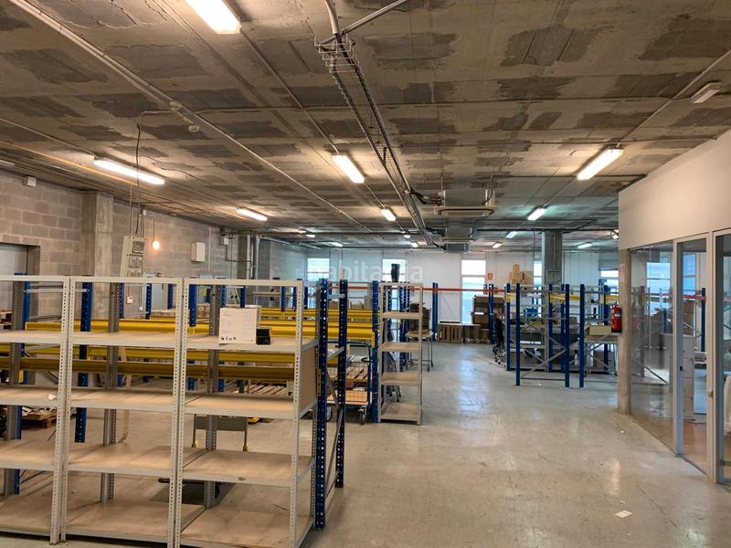 Foto 2725bd00-347b-4044-bb8d-d179cd8cfa31. Local commercial dans passatge de montserrat isern 1 dans Hospitalet de Llobregat (L´)