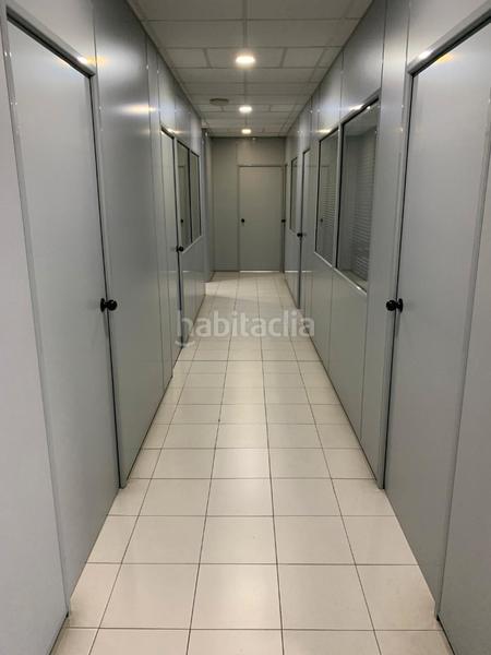 Foto 4488737e-d452-4242-be7f-cc80fdafa910. Local commercial dans passatge de montserrat isern 1 dans Hospitalet de Llobregat (L´)