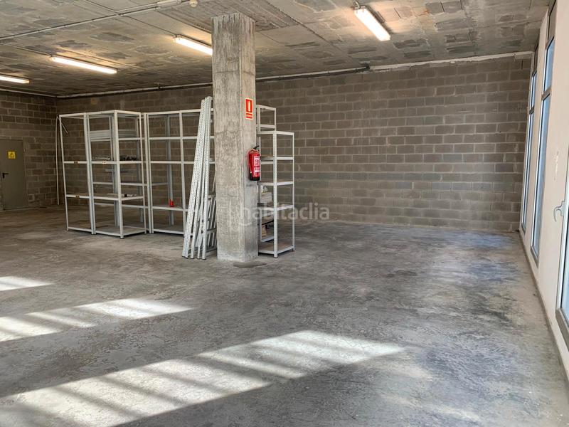 Foto ae385eb3-037e-4228-b888-48df027626ca. Local commercial dans passatge de montserrat isern 1 dans Hospitalet de Llobregat (L´)