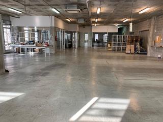 Local Comercial a Passatge de montserrat isern 1. Se vende planta entera en edificio industrial