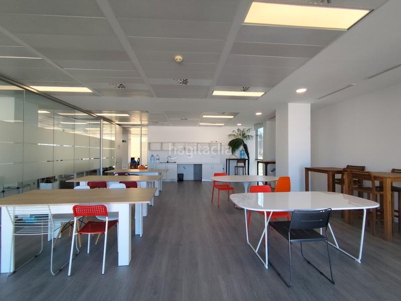 Foto 21a7de5b-688d-4b5d-9822-f77ef0586877. Lloguer oficina a carrer de pujades 350 a Diagonal Mar i el Front Marítim del Poblenou Barcelona