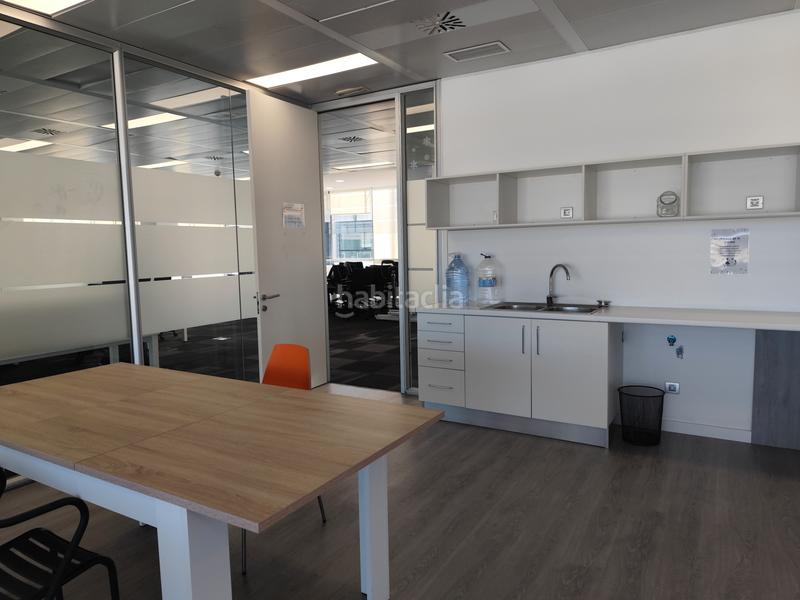 Foto 950fc80f-214a-4bbb-abb9-2de687c1642a. Lloguer oficina a carrer de pujades 350 a Diagonal Mar i el Front Marítim del Poblenou Barcelona